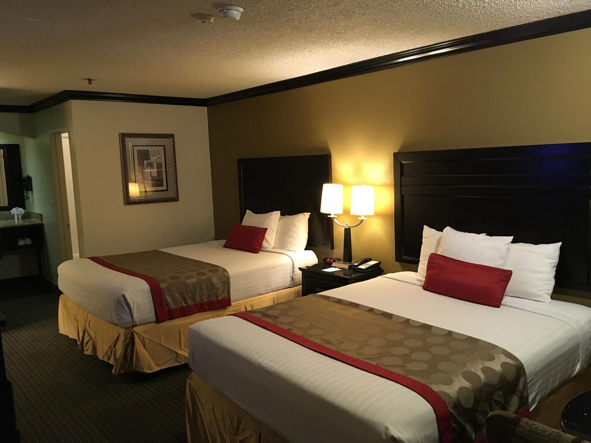 Ramada By Wyndham Ontario Hotell Exteriör bild